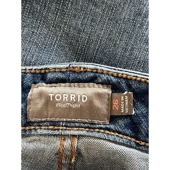 Torrid Vintage Stretch Denim Jean Mid-Rise Shorts Sz. 26 - Picture 5 of 8